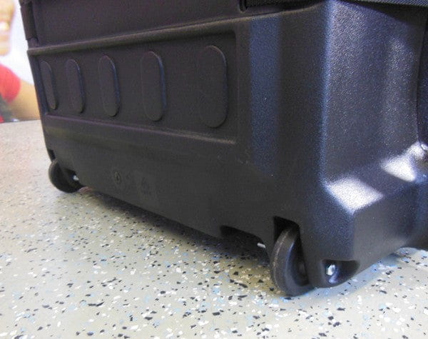 Our OCH2 Large Display Shipping Case is a heavy-duty shipping and storage case exclusively for our HPE, VFG LNE Modular