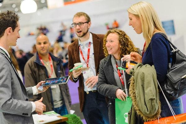 8 Important Tips To Generate Leads At Trade Shows