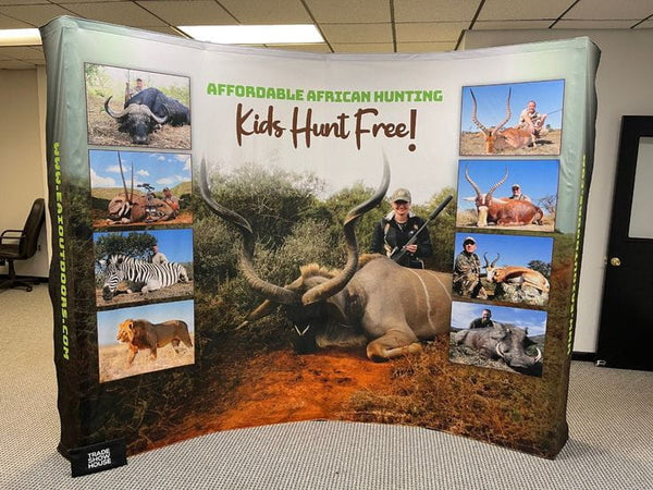 Our 10ft Curved Pop Up Fabric Display Podium Kit includes a hard shipping case with wheels that can be used as podium